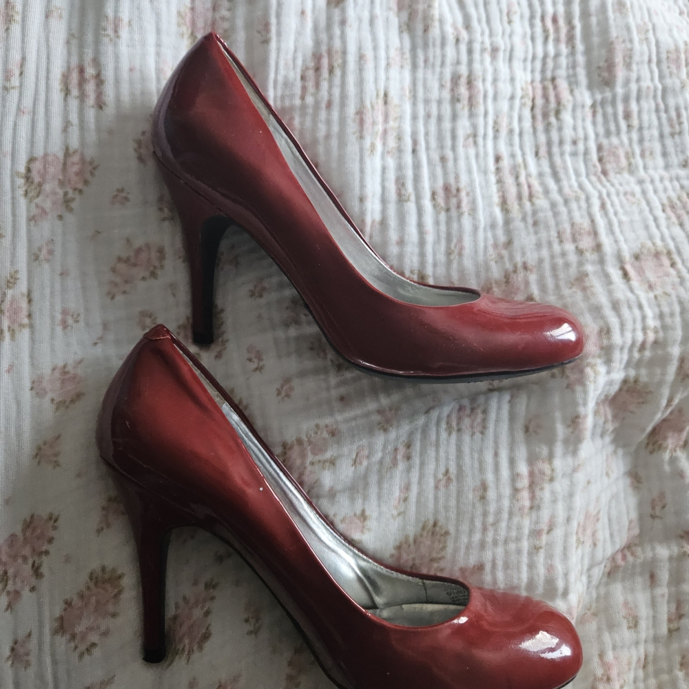 Jessica Simpson Shiny Red Heels